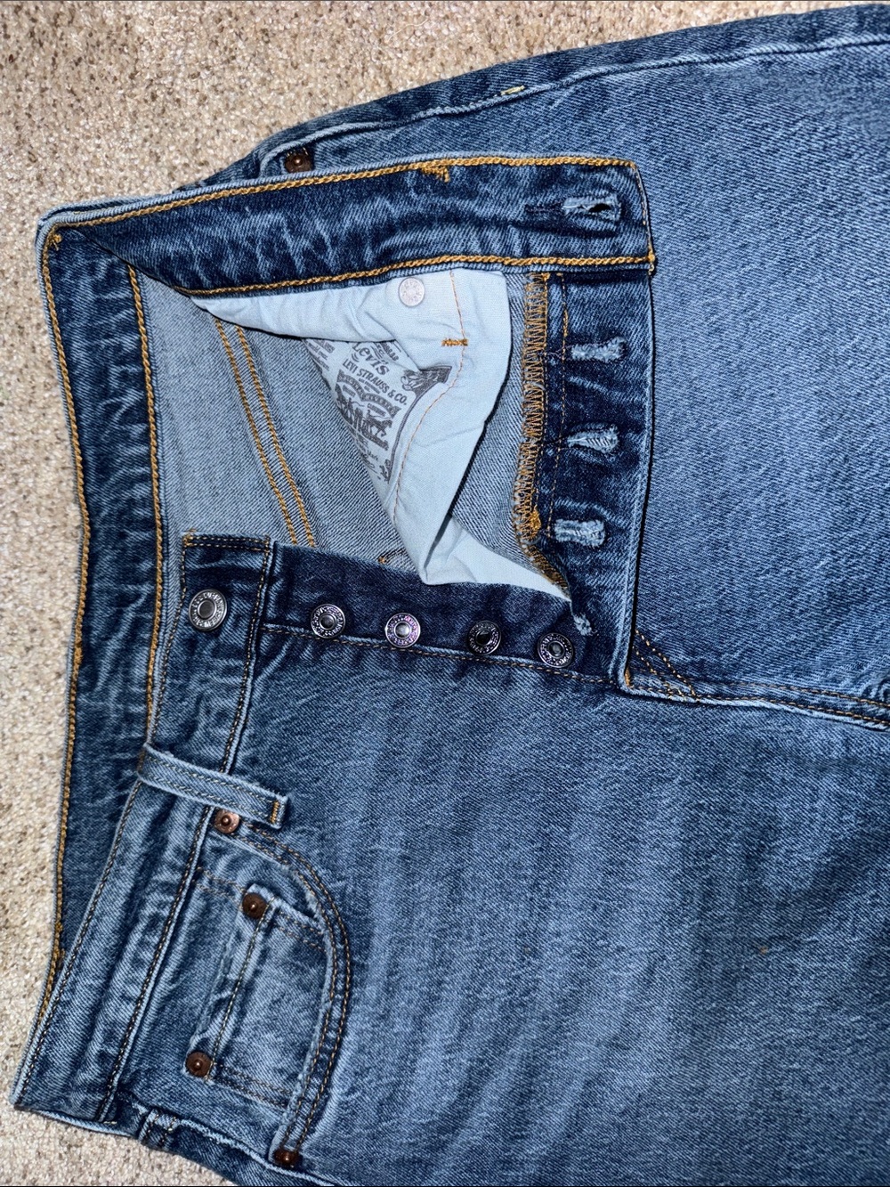 Women’s ankle cropped Levi’s 28x26 - Picture 2 of 4